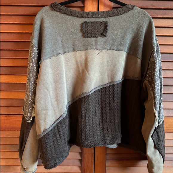 POL Boho Patchwork Peace Sign Top | Oversized Earthy Festival Free People Style - Picture 4 of 5